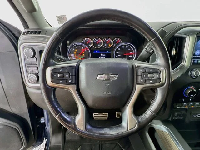 Used 2019 Blue Chevrolet RST image 12