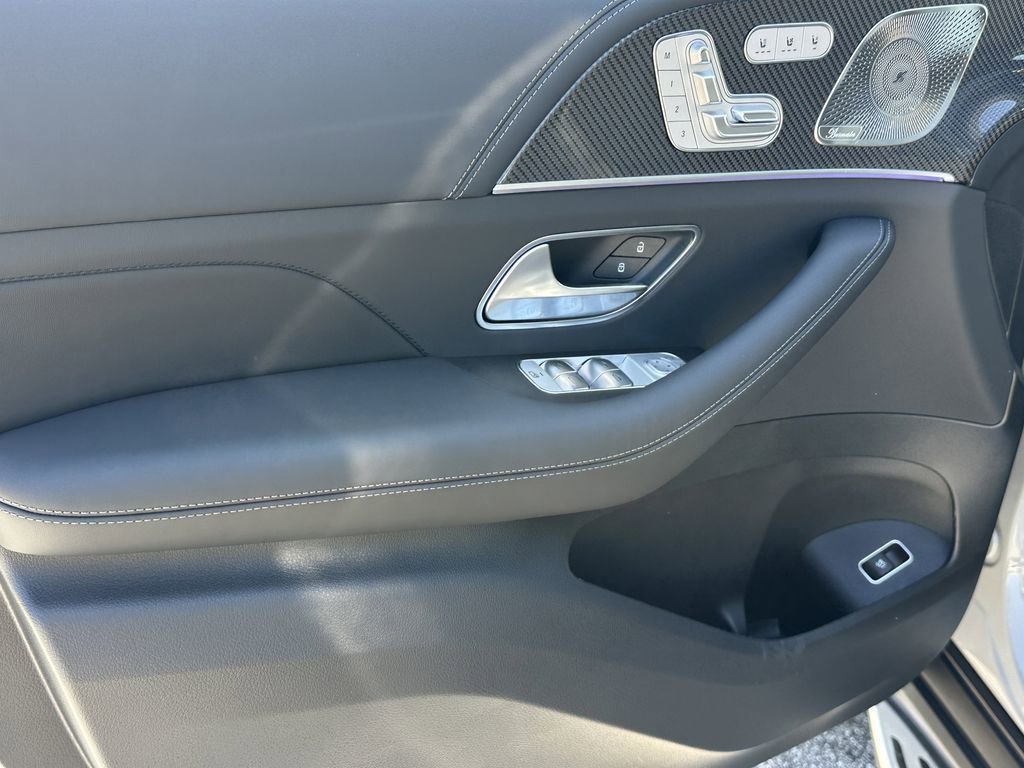 New 2026 MANUFAKTUR Alpine Grey Mercedes-Benz AMG® GLS 63 image 11