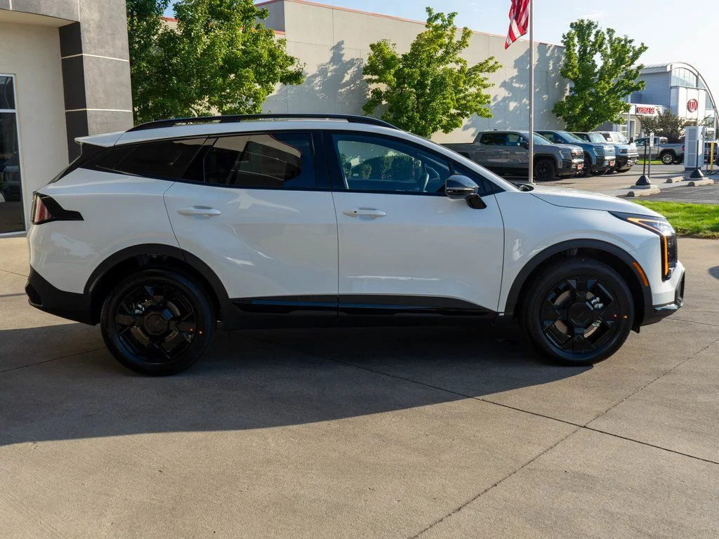 2026 Kia Sportage X-Line Hybrid - Photo 8