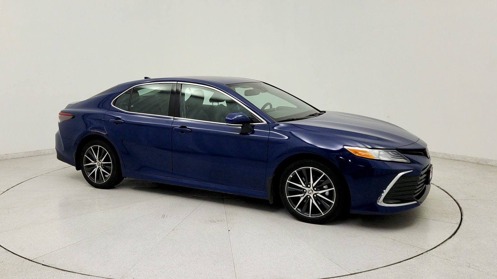 Used 2024 Blue Toyota XLE image 9