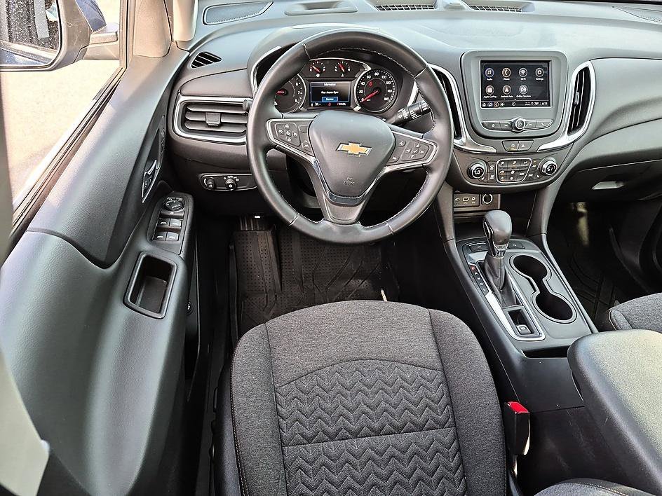 Used 2024 Lakeshore Blue Metallic Chevrolet LT image 29