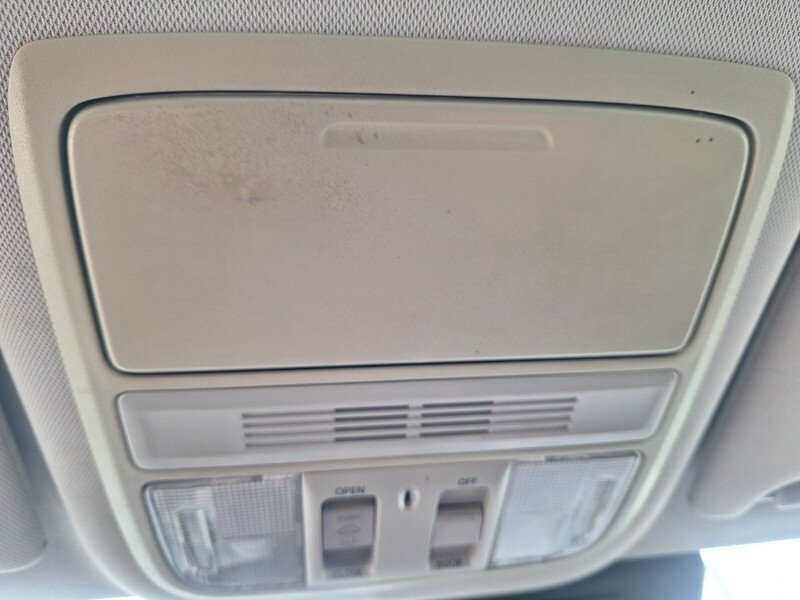 Used 2018  Honda EX image 15