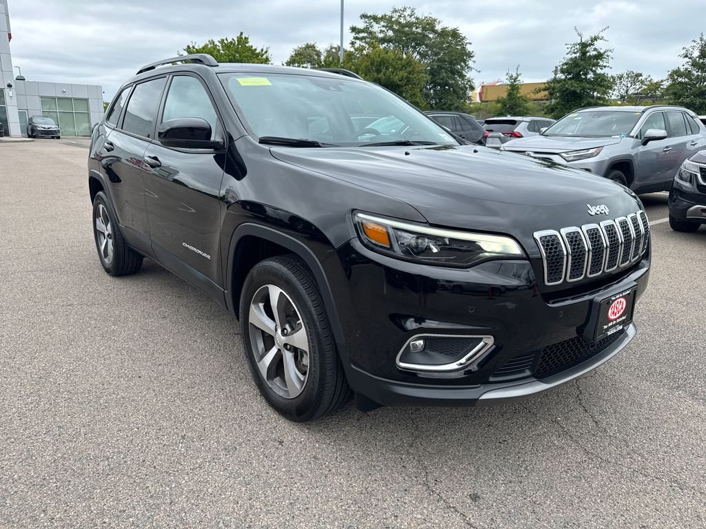 Used 2022 Black Jeep Limited image 9