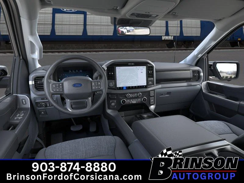 New 2026 Oxford White Ford XLT image 9