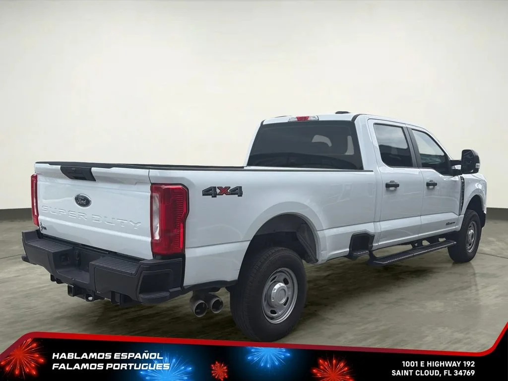 Used 2025 White Ford XL image 6