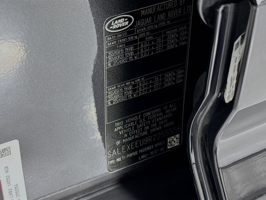 Used 2024 Carpathian Grey Premium Metallic Land Rover X image 35