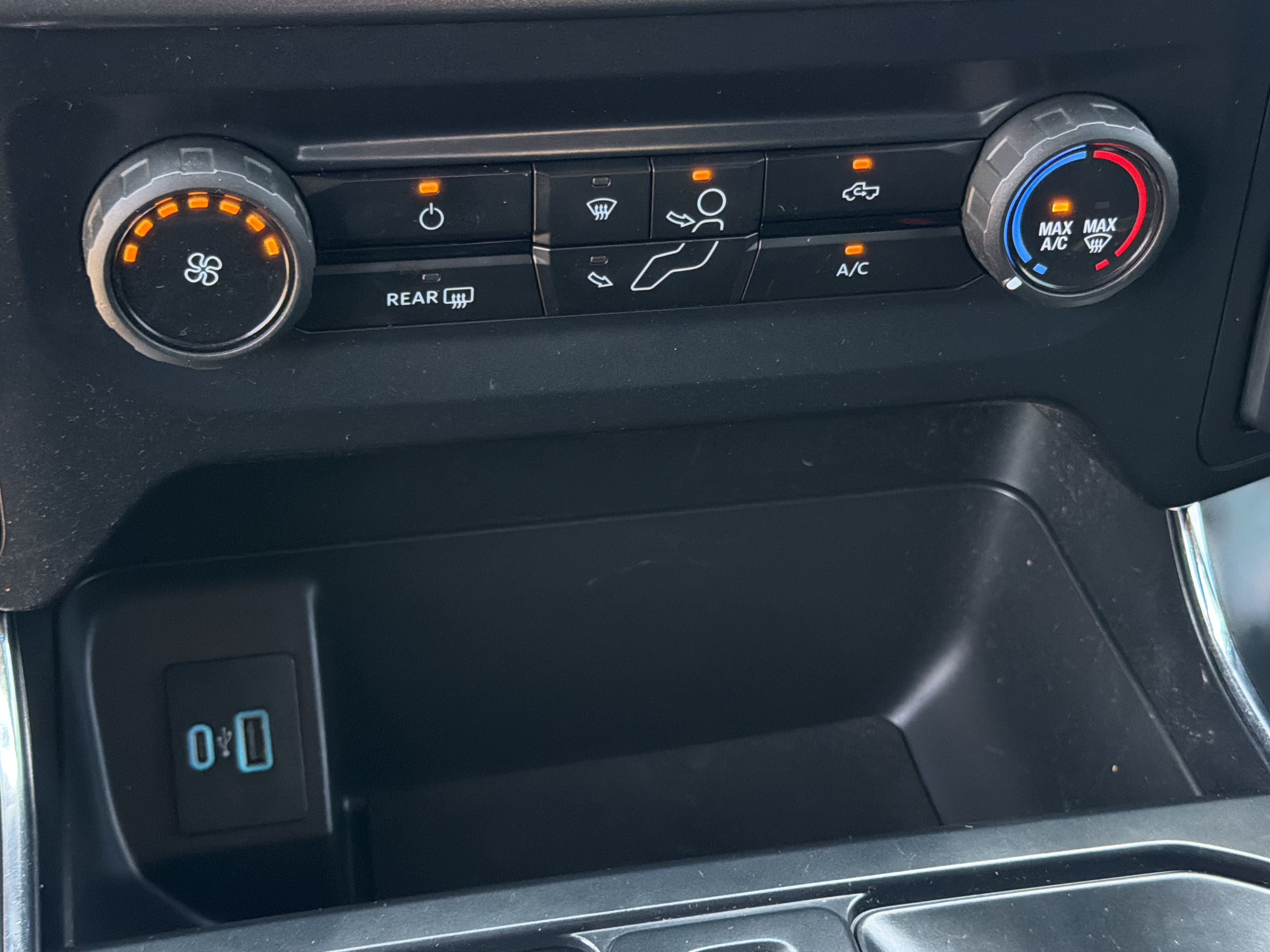 Used 2023 Black Ford Lariat image 24