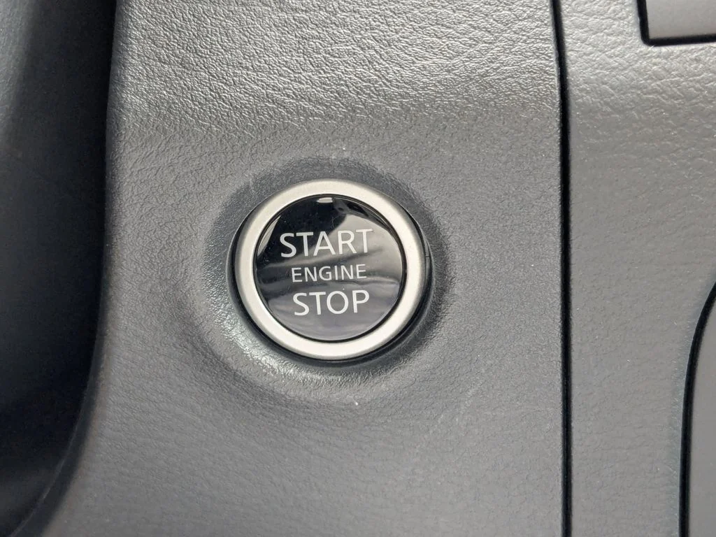 2025 Nissan Frontier SV - Photo 27