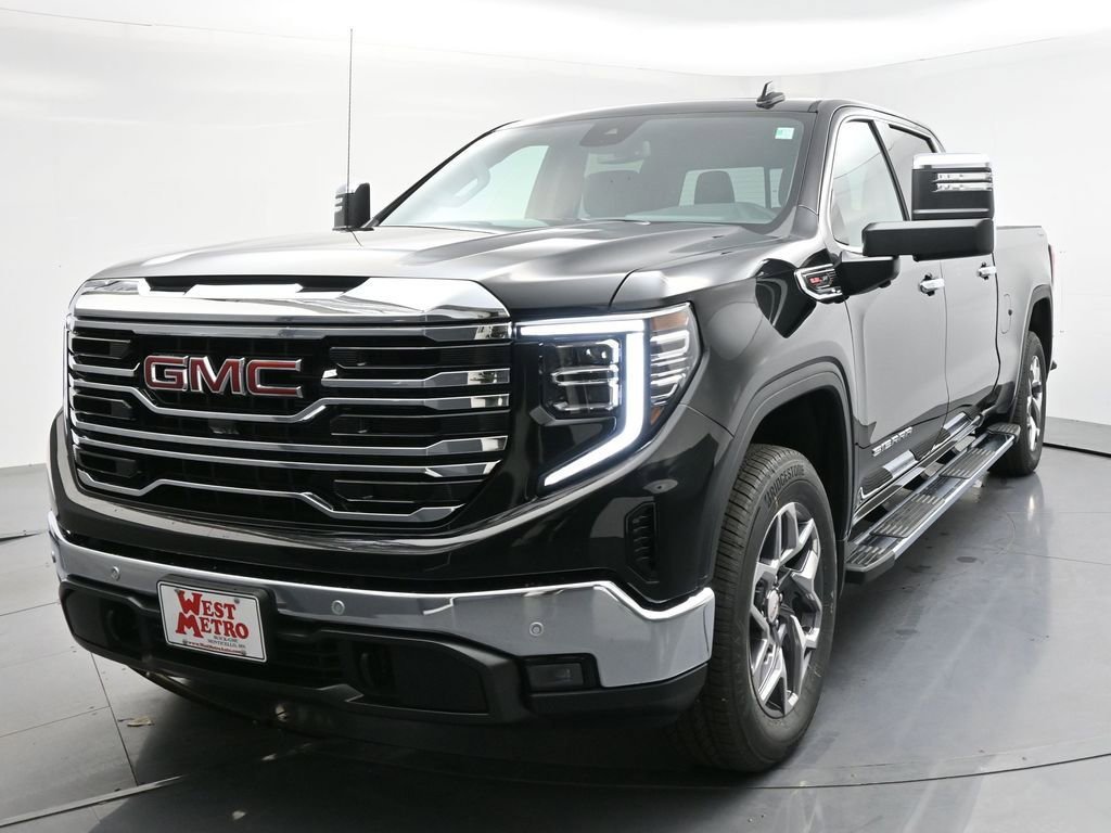 New 2026 Onyx Black GMC SLT image 2