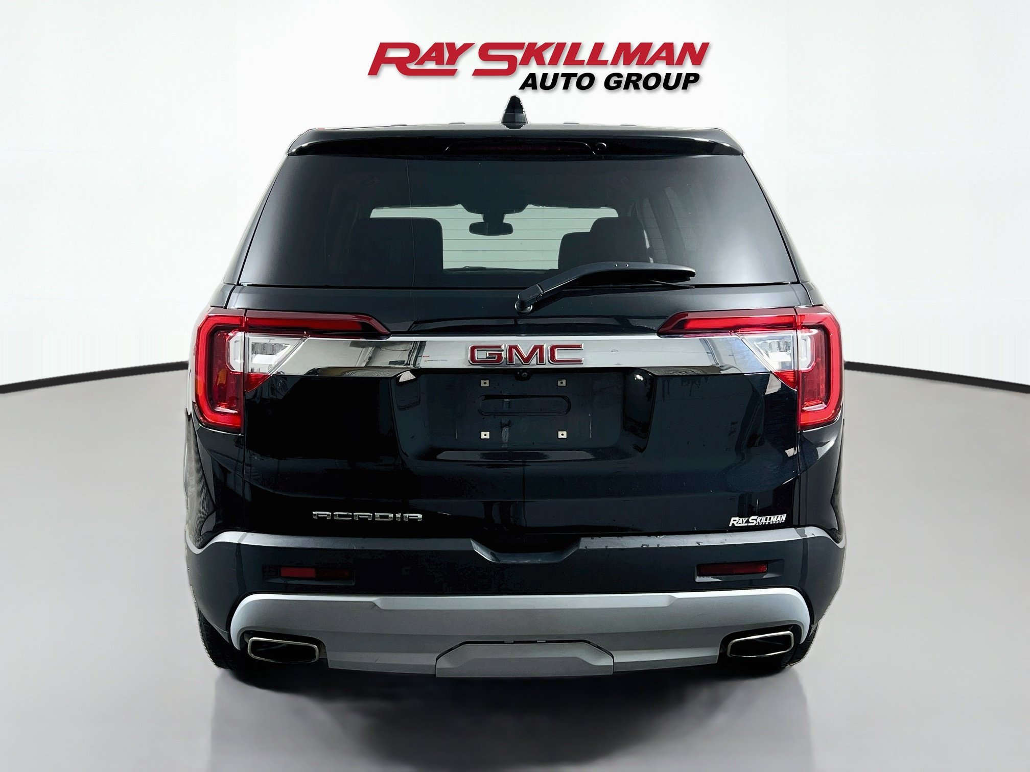 Used 2023 Ebony Twilight Metallic GMC SLE image 6