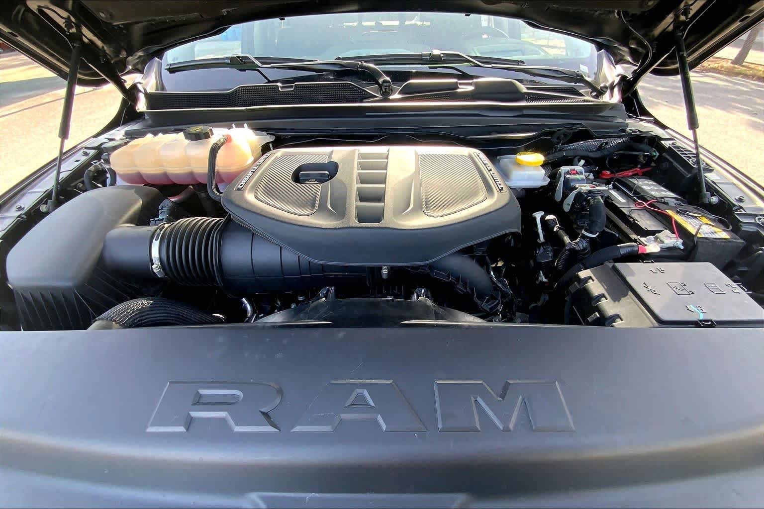 Used 2025 Diamond Black Crystal Pearlcoat Ram Longhorn image 32