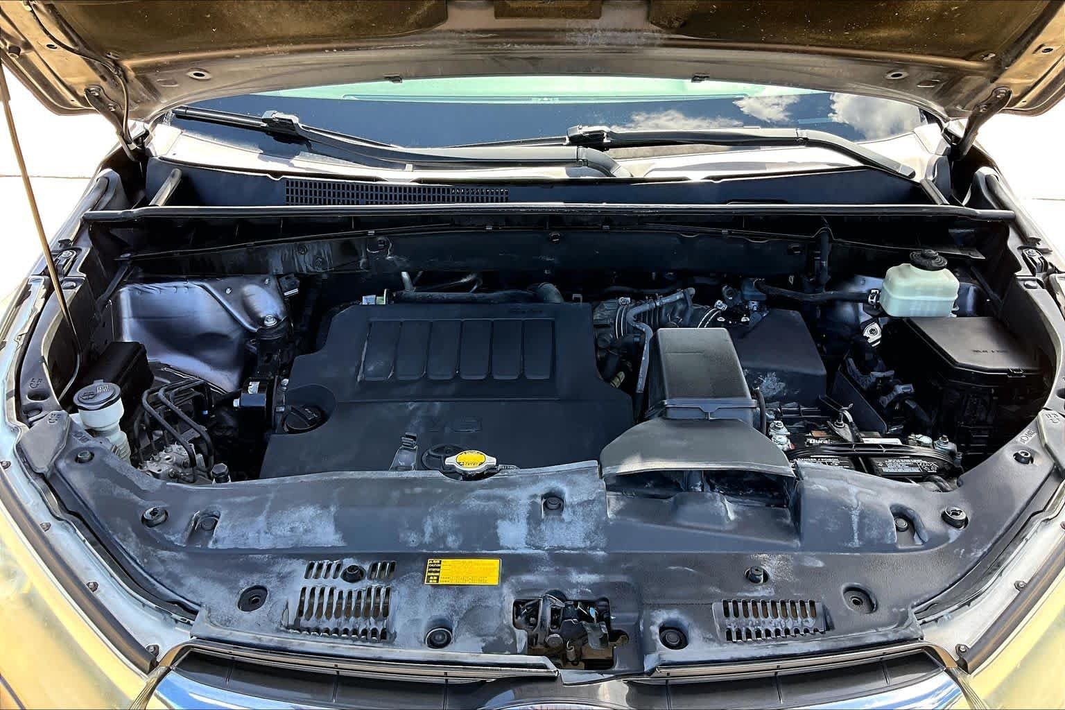 Used 2015 Predawn Gray Mica Toyota LE Plus image 29