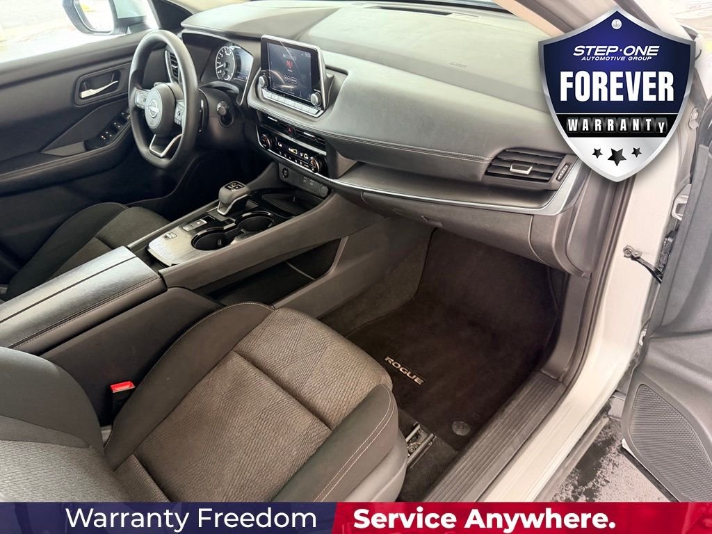 Used 2024 Silver Nissan SV image 37