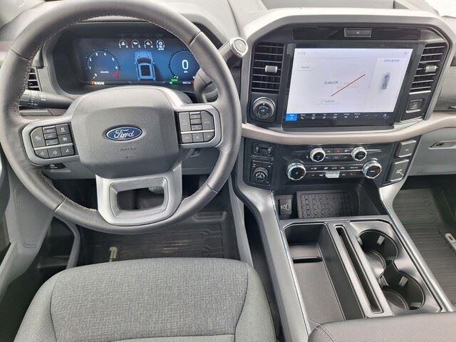 2025 Ford F-150 XLT - Photo 24