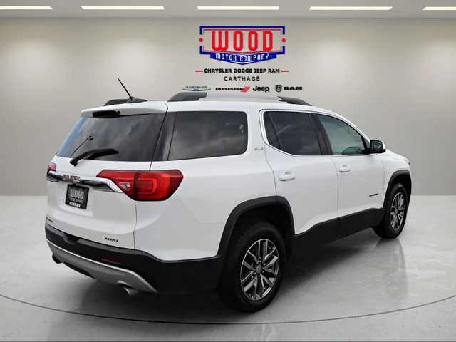 Used 2019 Summit White GMC SLE-2 image 2