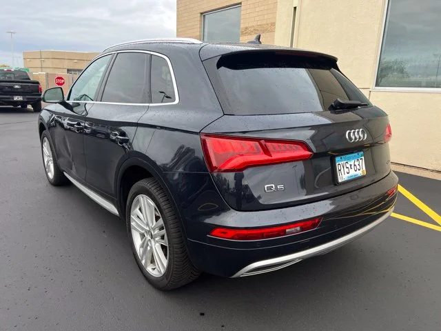 Used 2019  Audi 2.0T Premium Plus image 3