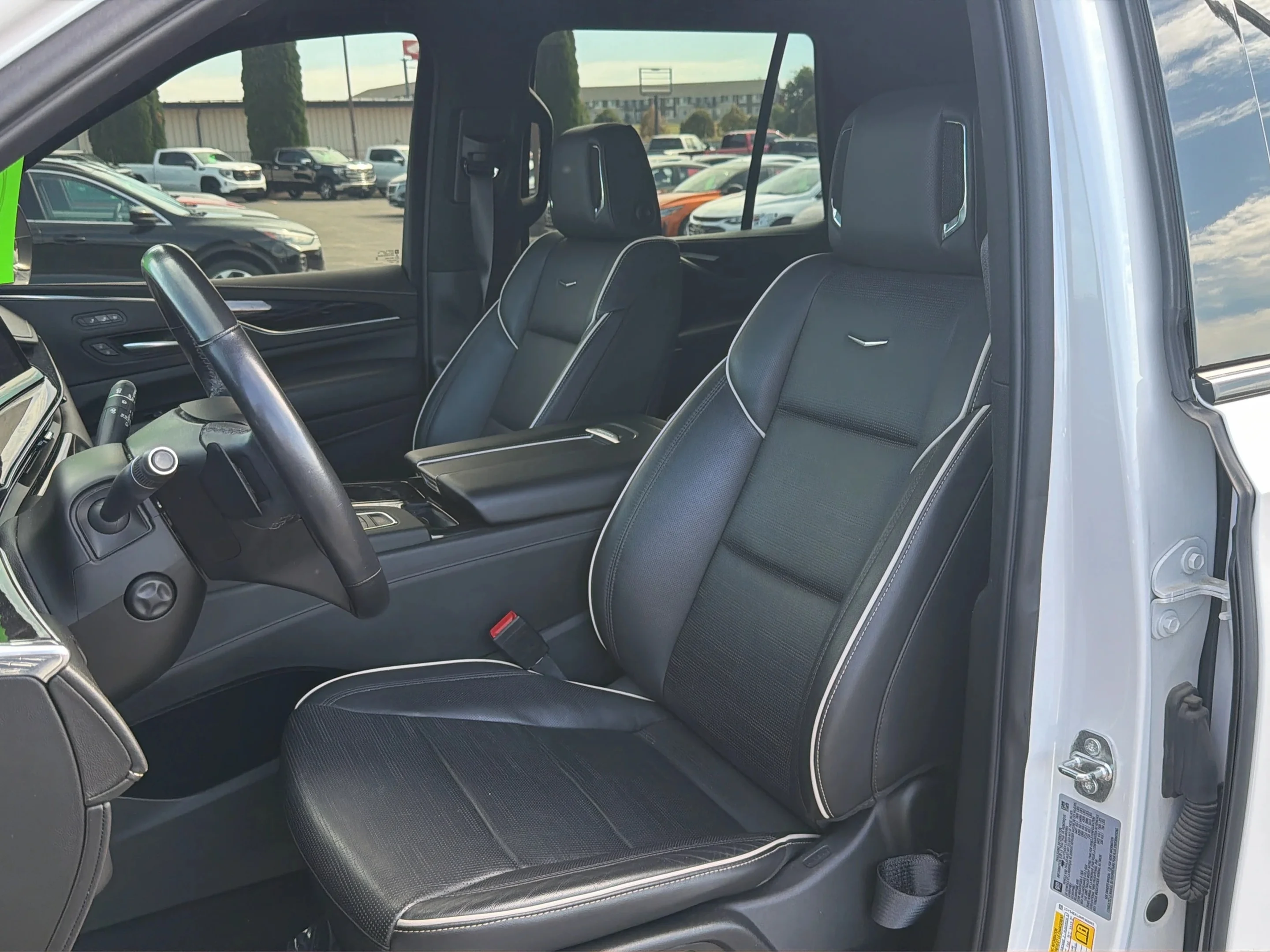 Used 2021 Crystal White Tricoat Cadillac Sport image 10