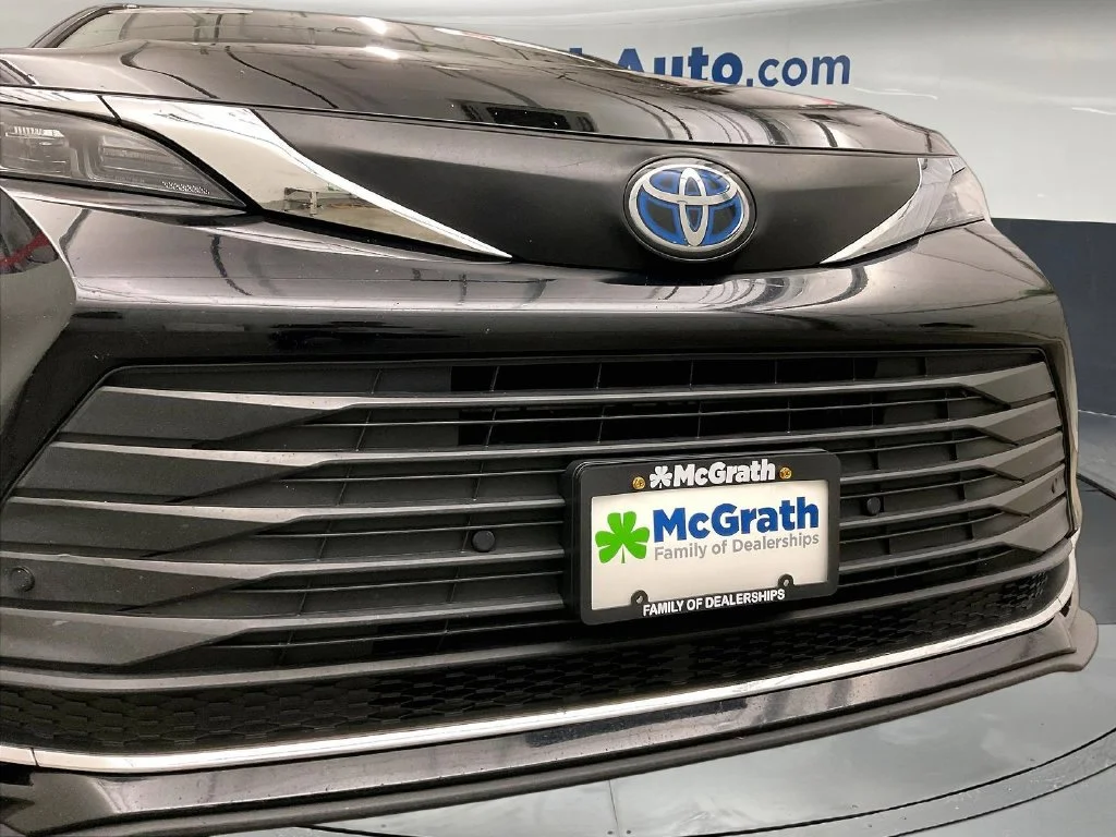 Certified Used 2024 Black Toyota XLE image 33