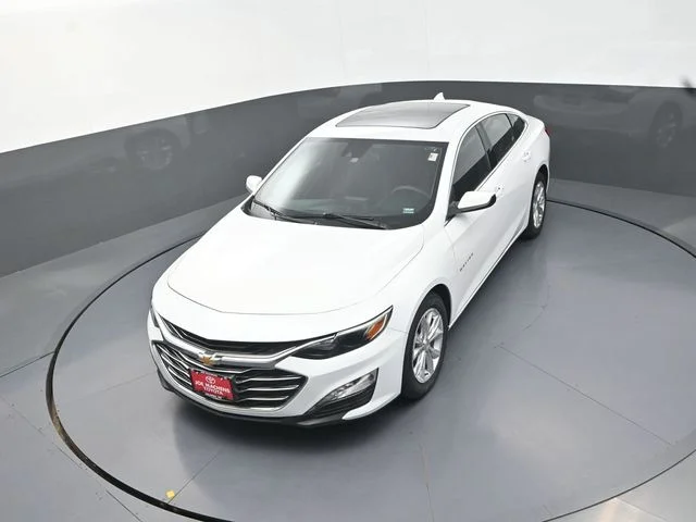 Used 2024 White Chevrolet LT image 26