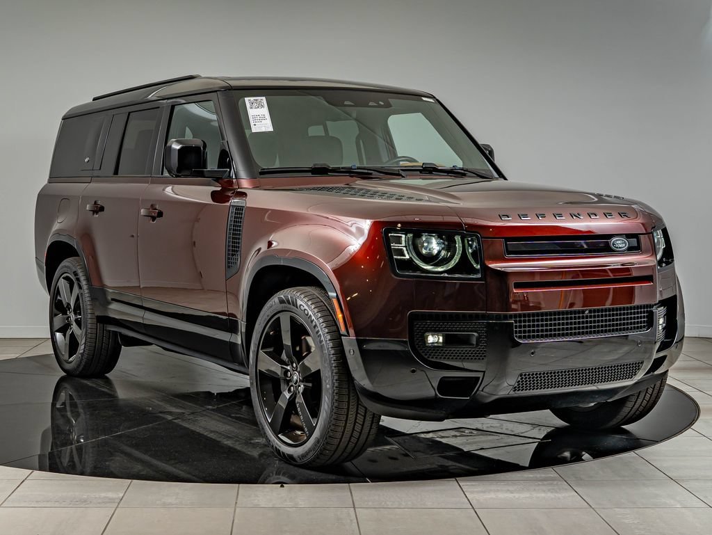 Used 2024 Sedona Red Land Rover X-Dynamic SE image 3