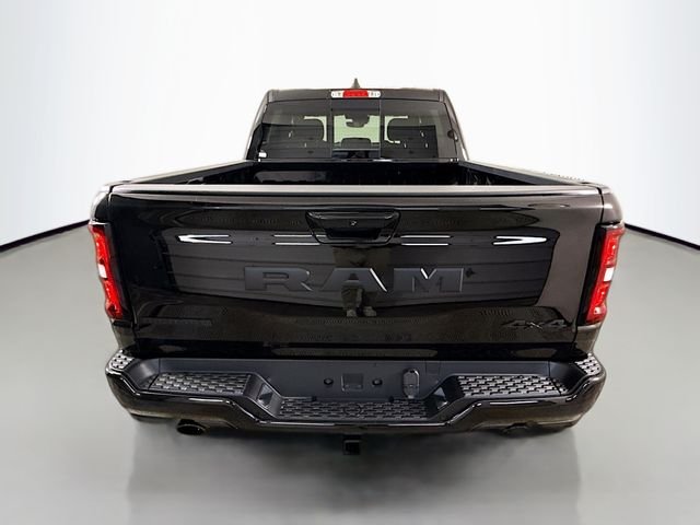 New 2026 Diamond Black Crystal Pearl-Coat Exterior Paint RAM Big Horn/Lone Star image 6