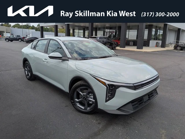 2026 Kia K4 LXS