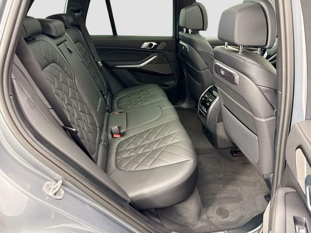 Used 2026 Gray Metallic BMW sDrive40i image 22