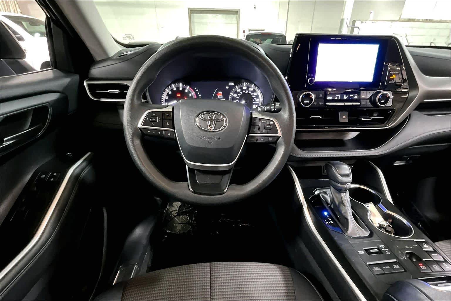 Used 2023 Midnight Black Metallic Toyota L image 6