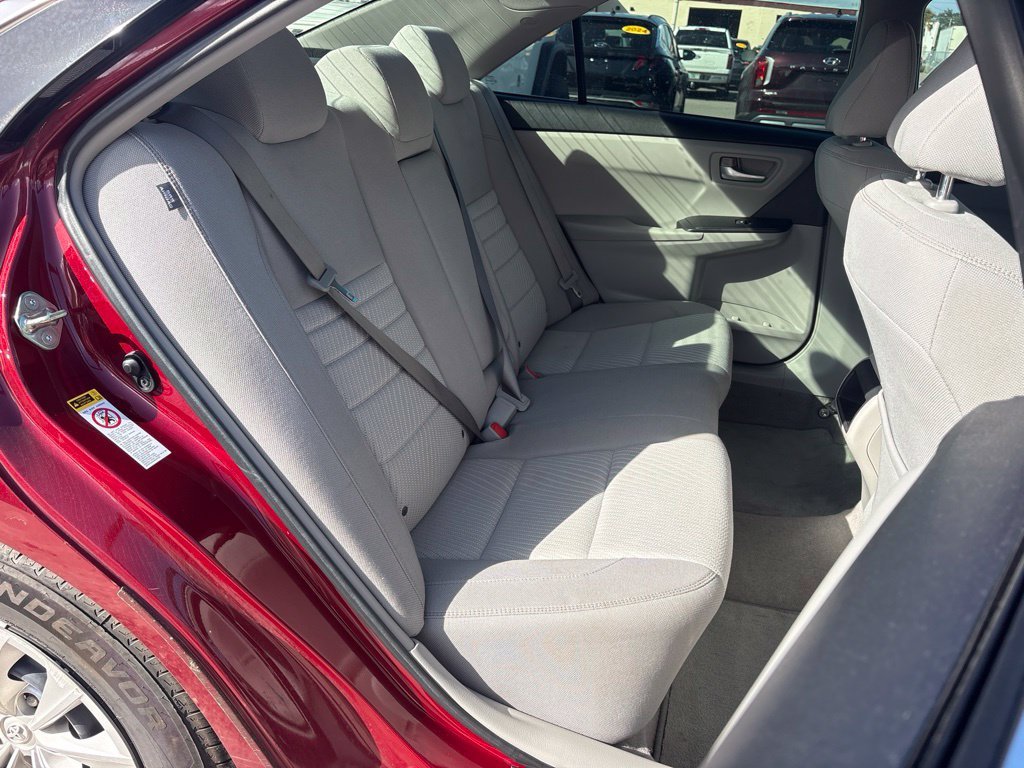 Used 2016 Red Toyota LE image 18