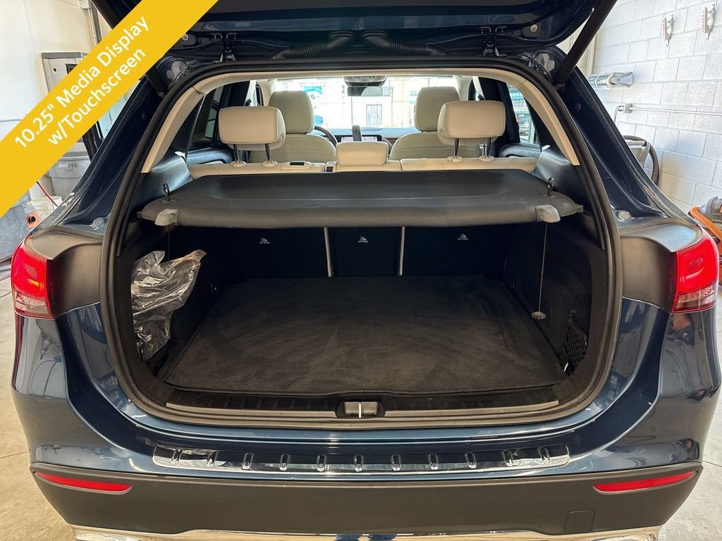 Used 2021  Mercedes-Benz GLA 250 image 22