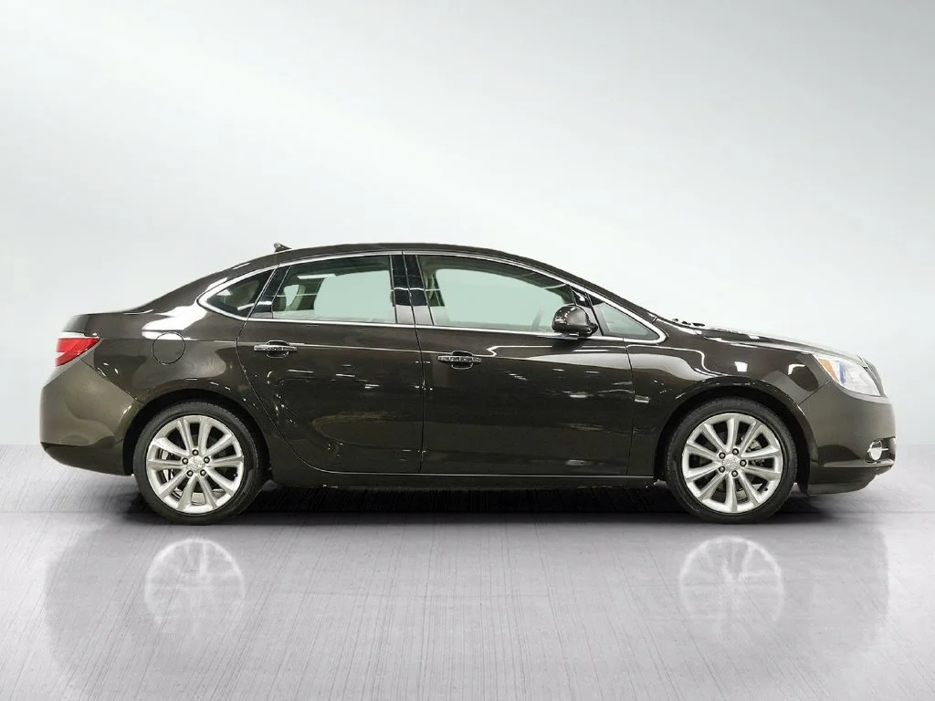Used 2014 MOCHA BRONZE METALLIC Buick 4dr Sdn image 6