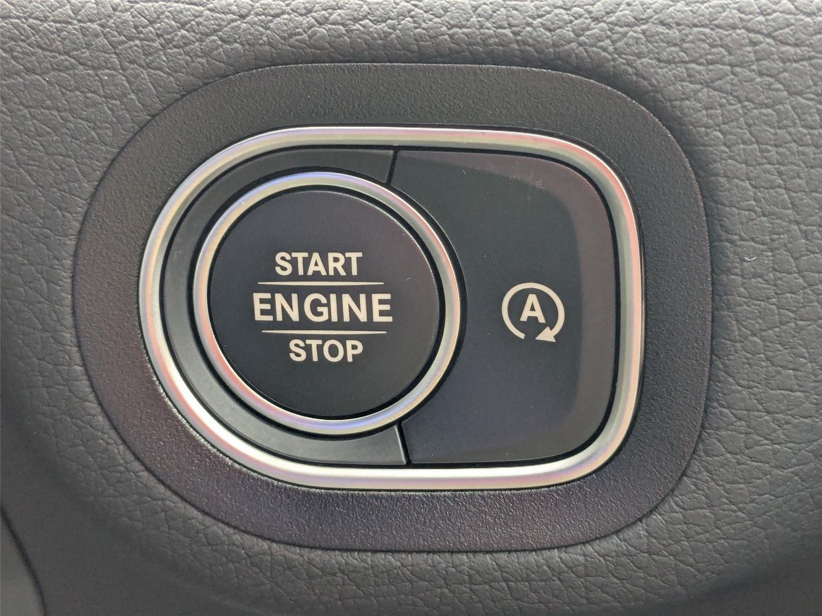 New 2026 Polar White MERCEDES-BENZ GLE 450 image 17