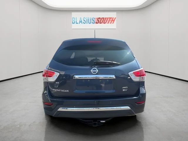 Used 2015 Blue Nissan SV image 4