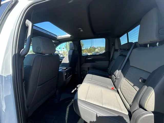 2025 Chevrolet Silverado 1500 ZR2 - Photo 34