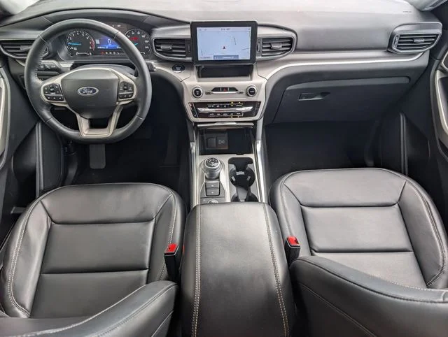 Used 2023 Gray Metallic Ford XLT image 13