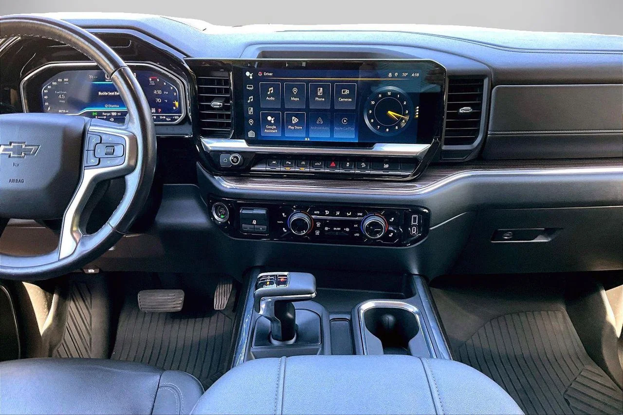 Used 2023 White Chevrolet RST image 12