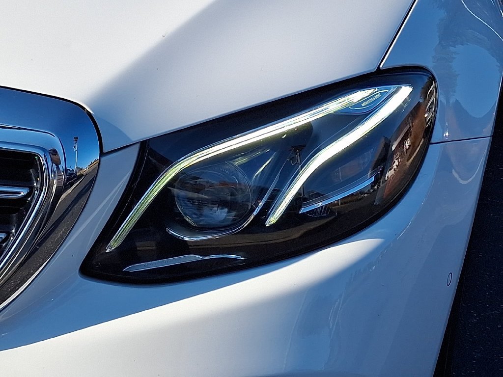 Used 2018 White Mercedes-Benz E 400 image 9