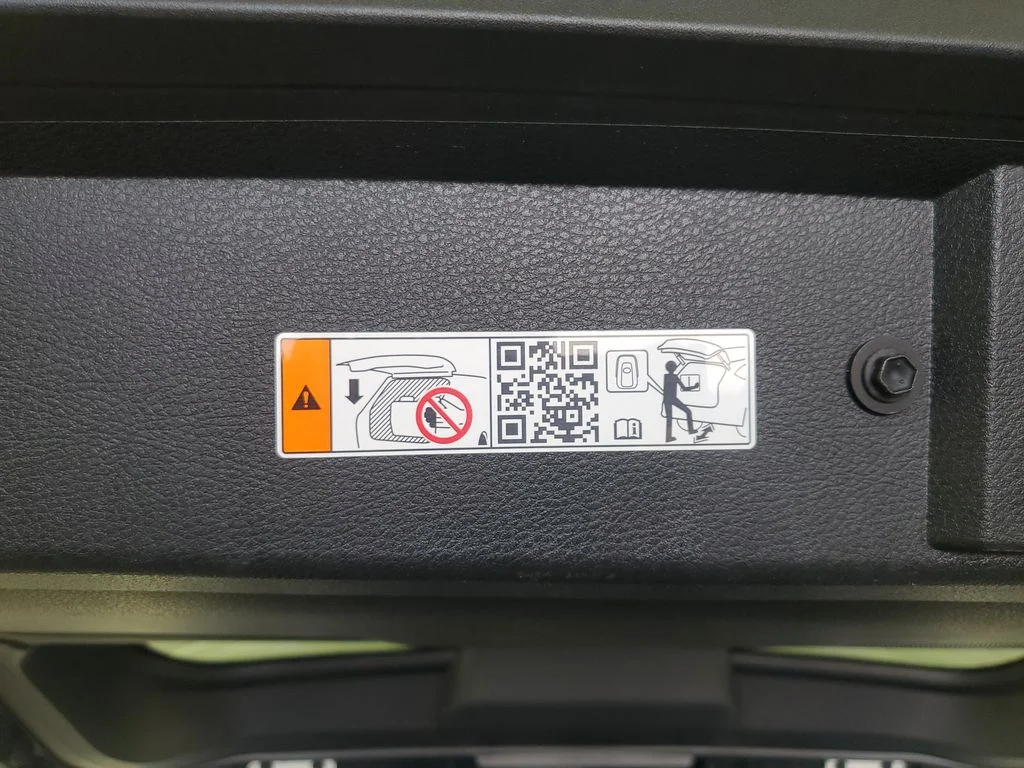 2025 Toyota Sienna XLE - Photo 35
