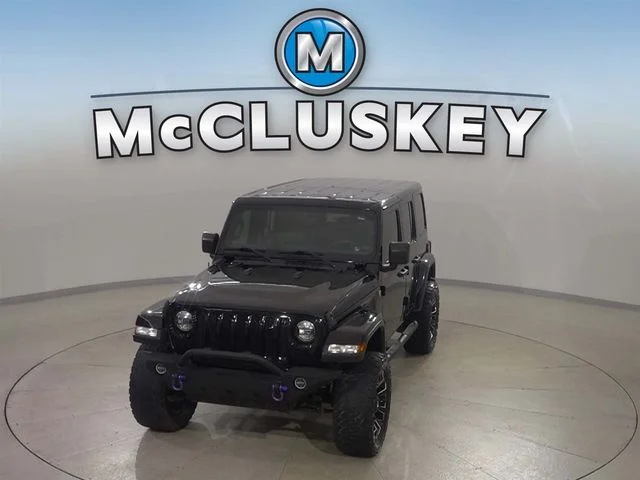 Used 2018 Black Jeep Unlimited Sahara image 5
