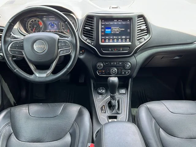 Used 2021 Silver Jeep Latitude Lux image 11