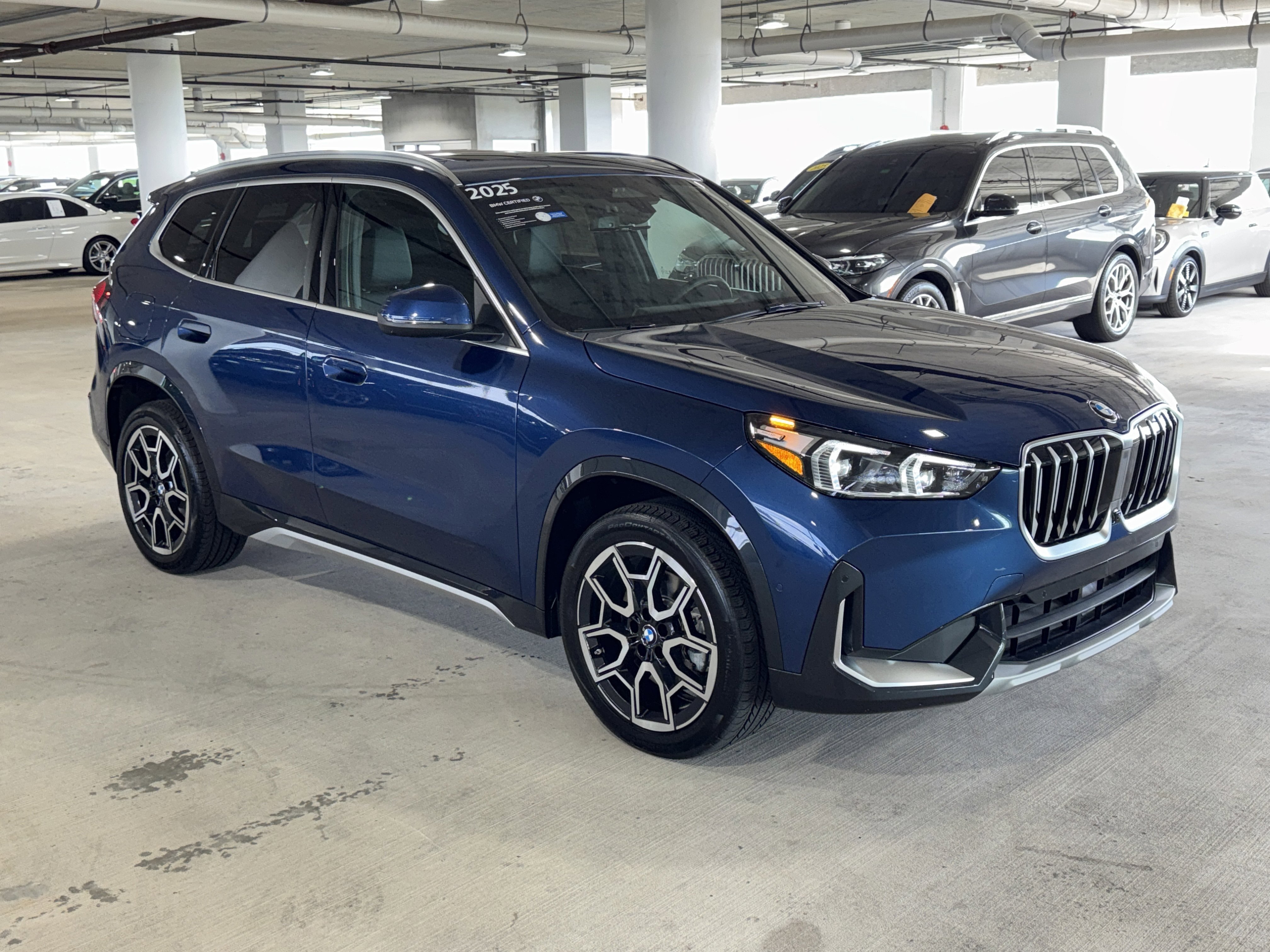 Used 2025 Phytonic Blue Metallic BMW xDrive28i image 2