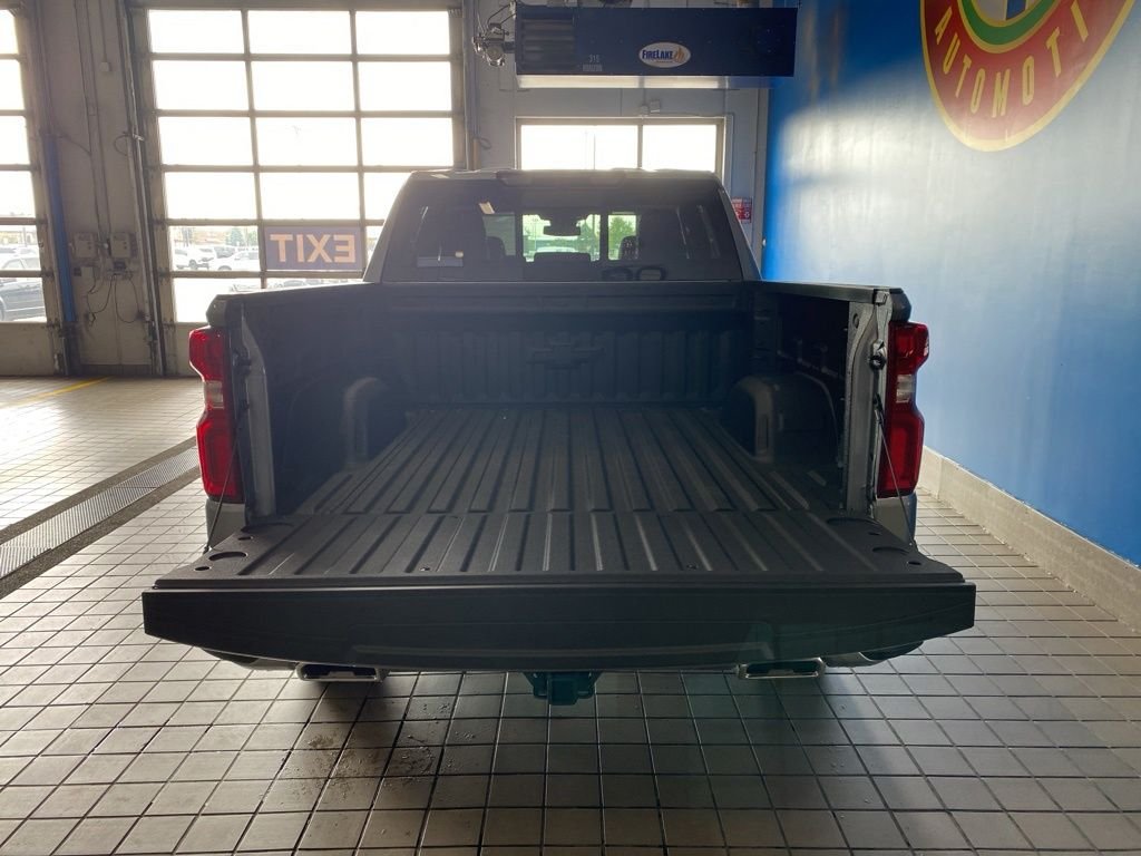New 2026 Gray Chevrolet High Country image 22