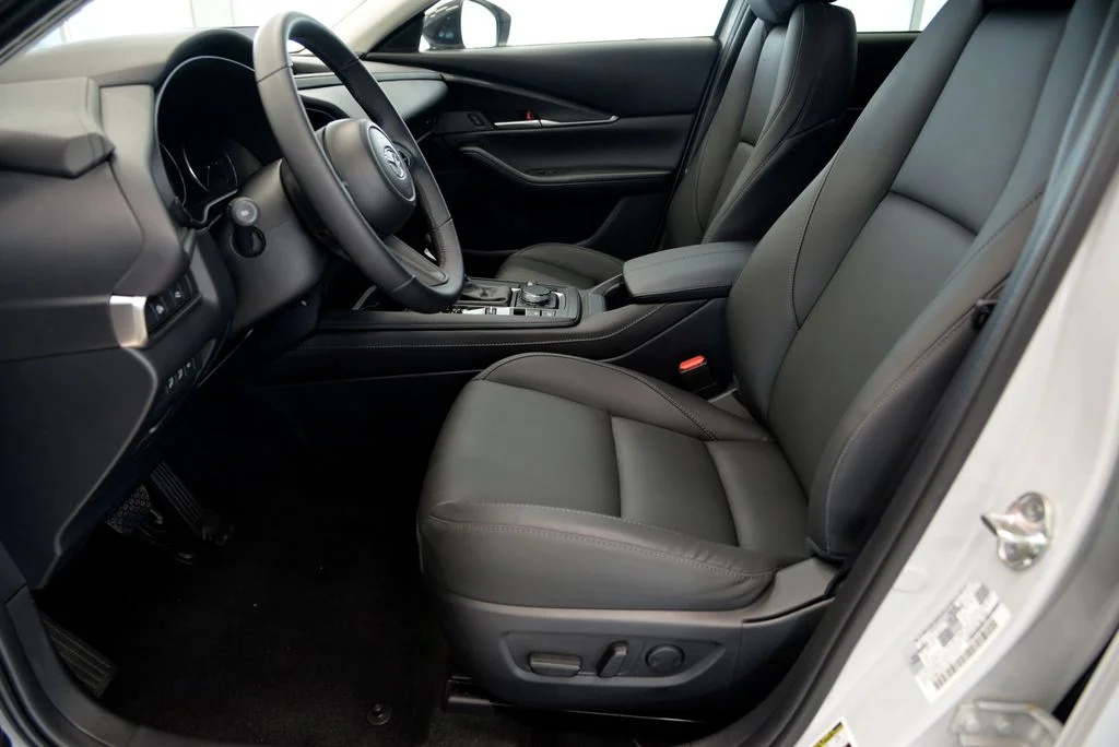 Certified Used 2026 White Mazda 2.5 S Select Sport image 15
