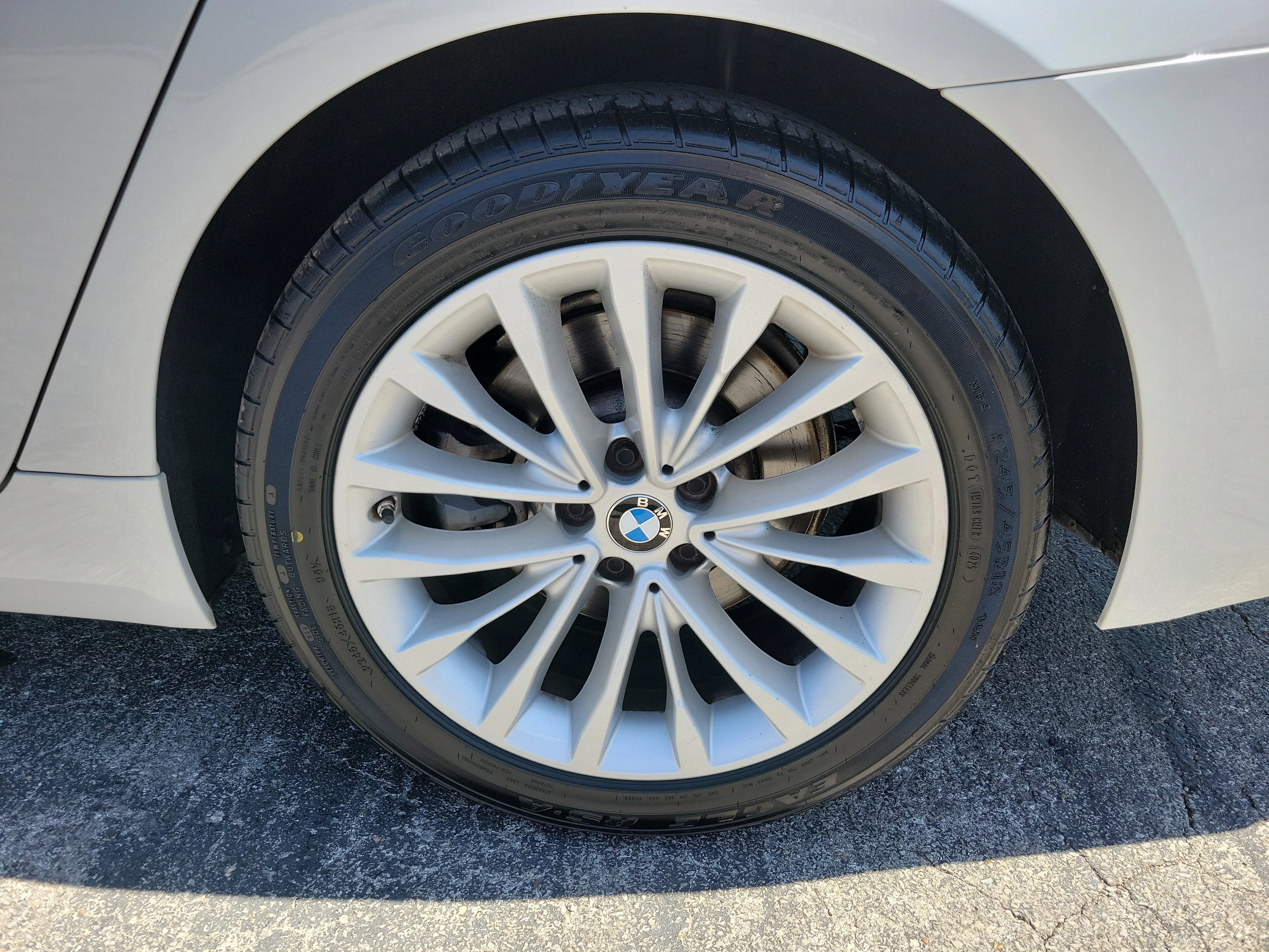 2023 BMW 5 Series 530i - Photo 28