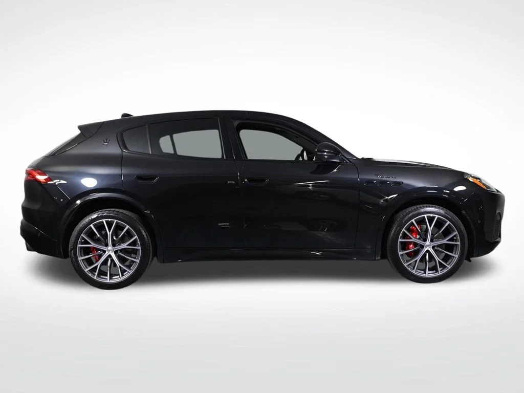 New 2026 Nero Noctis Black Maserati Modena image 6