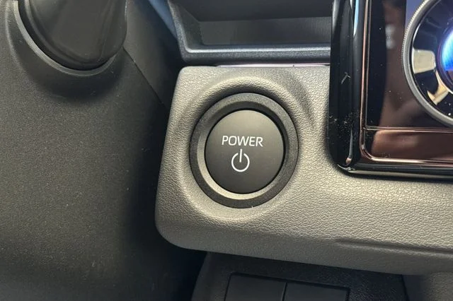 2026 Toyota C-HR SE - Photo 24