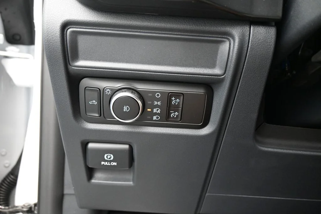 New 2026 Oxford White Ford STX image 11