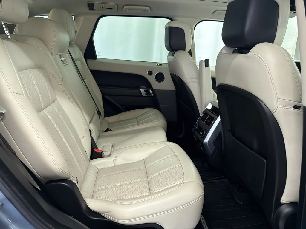 Used 2020 Blue Land Rover HSE image 29