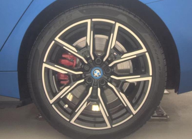 Used 2023 Frozen Portimao Blue Metallic BMW M50 image 5