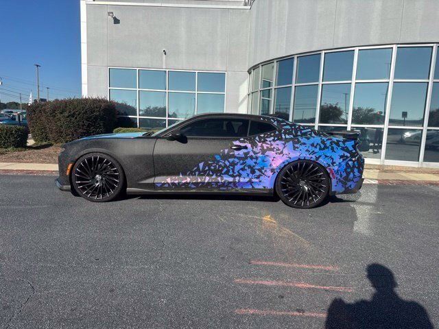 Used 2018 Gray Chevrolet SS image 11